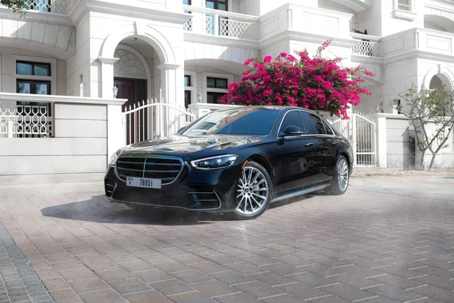 Mercedes-Benz S580 in Dubai