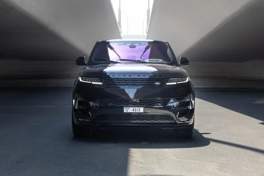 Range Rover Sport in Dubai